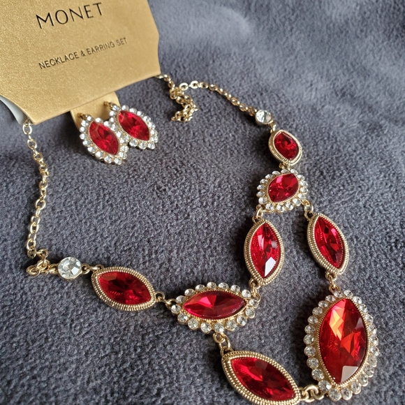 NWT Monet red/goldtone necklace/earing set jewelry - Picture 2 of 2